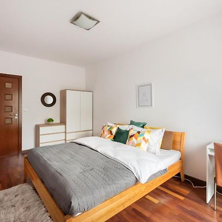 Wola Sunset Apartment Free Parking Warsaw Exterior photo
