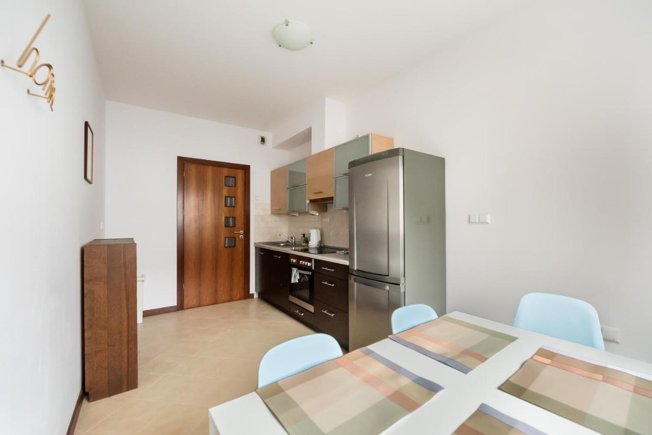 Wola Sunset Apartment Free Parking Warsaw Exterior photo